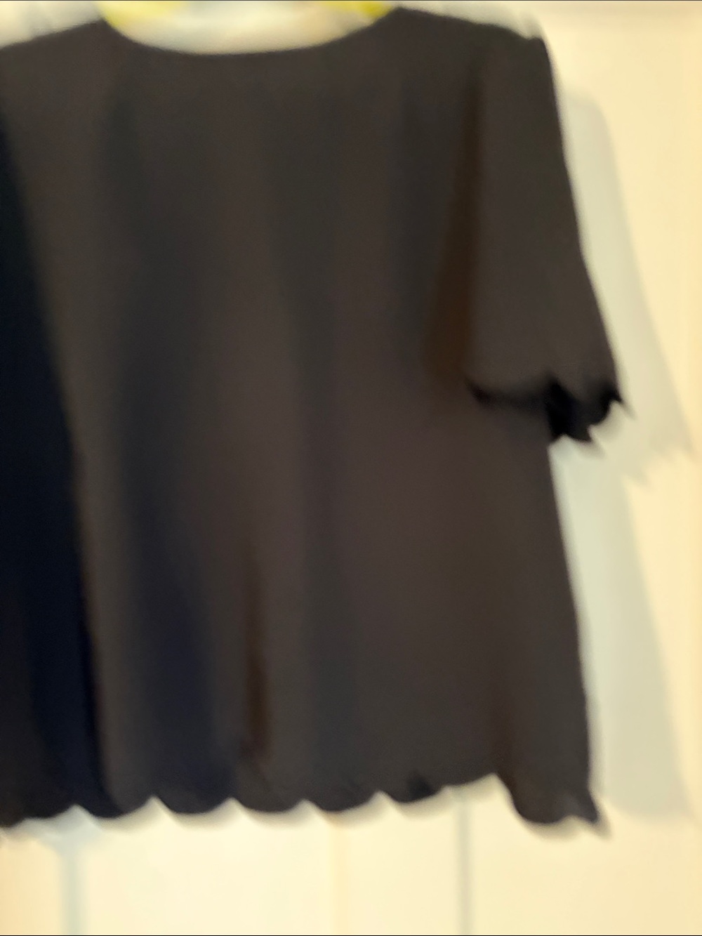Express Black Scallop Hem Short Sleeve Blouse